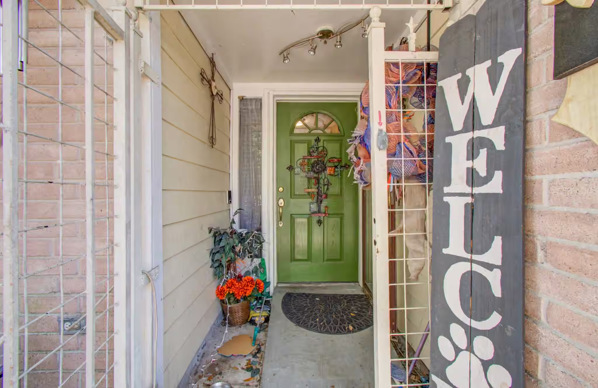 Photo 2 of 4019 Brookhead Trail, Houston, TX