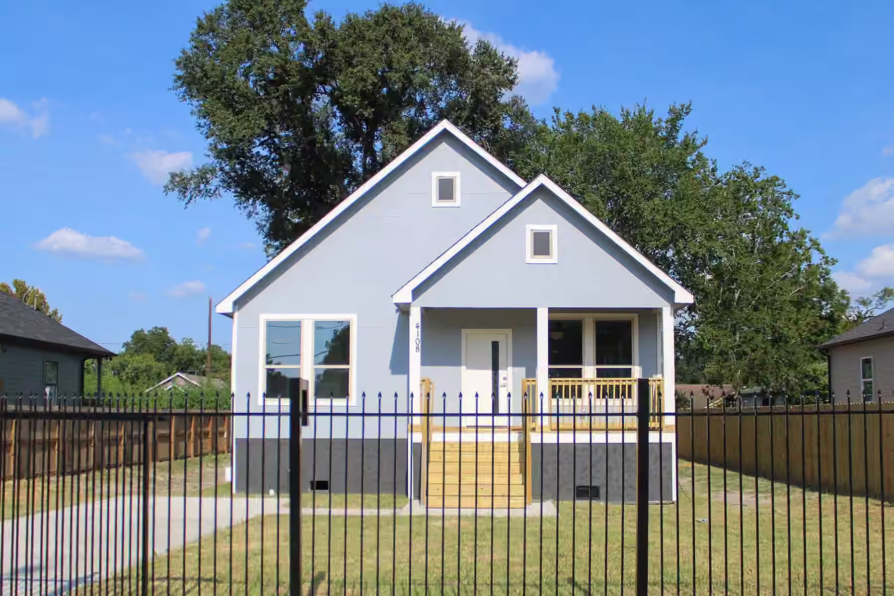 Photo of 4108 Russell Street, Houston, TX 77026