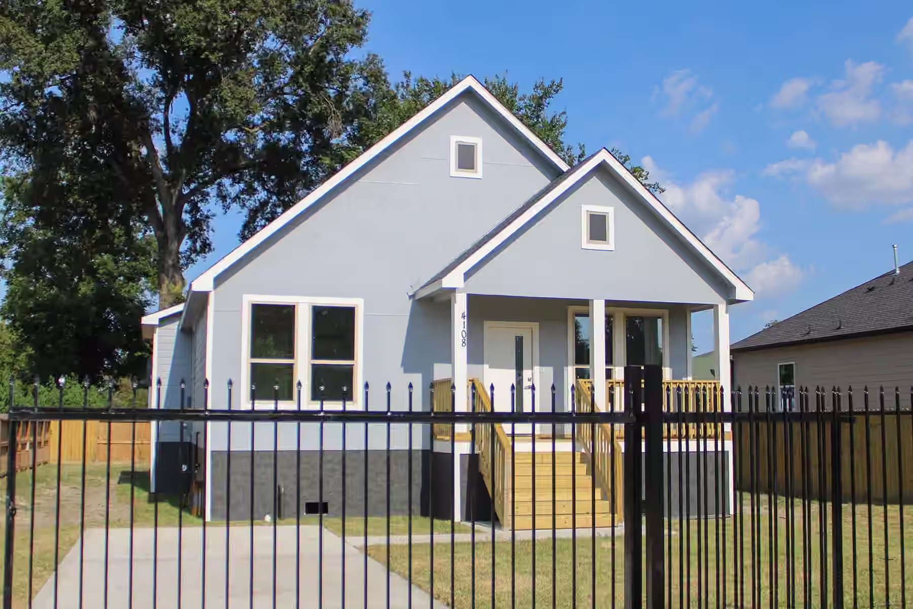 Photo 2 of 4108 Russell Street, Houston, TX