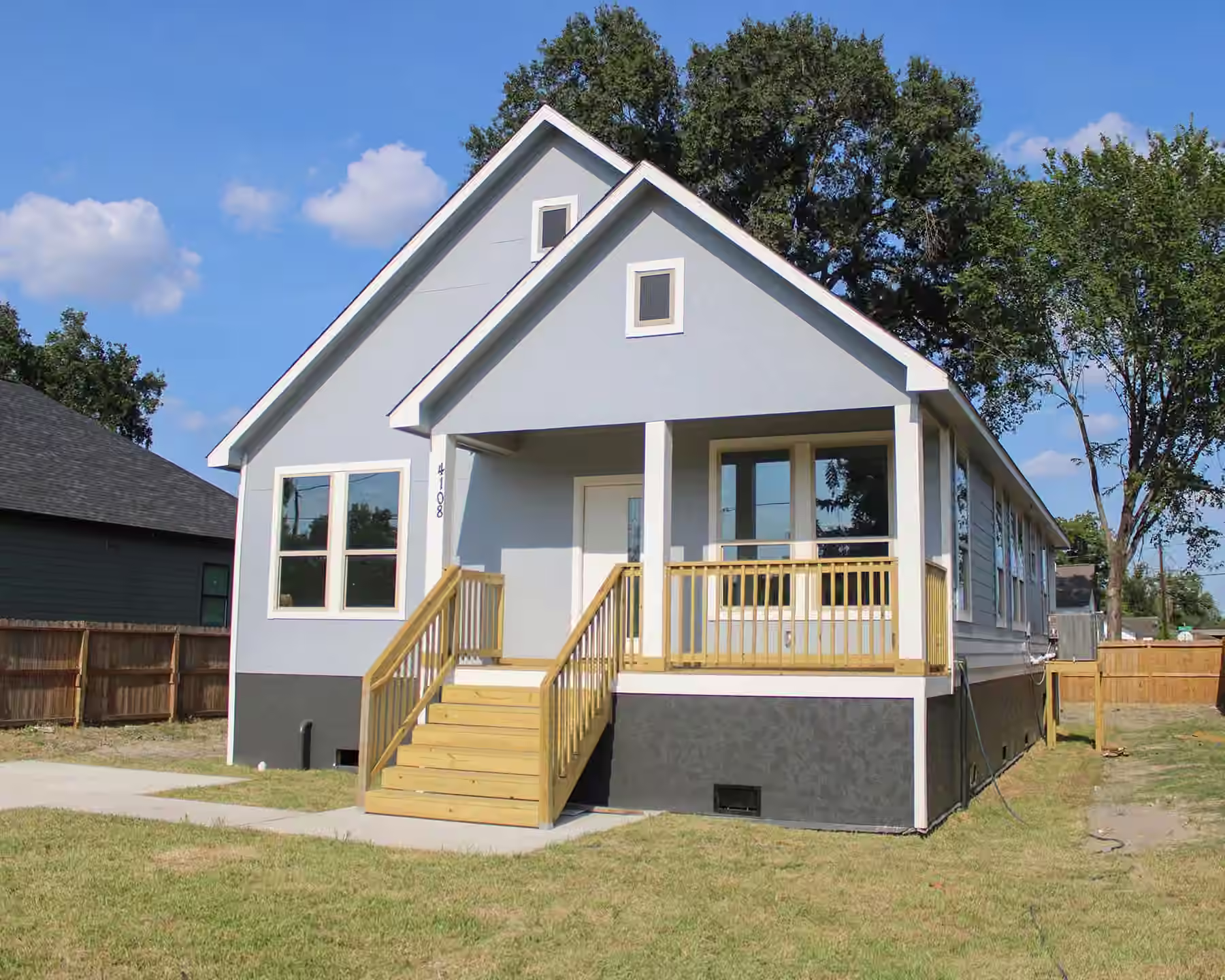 Photo 3 of 4108 Russell Street, Houston, TX