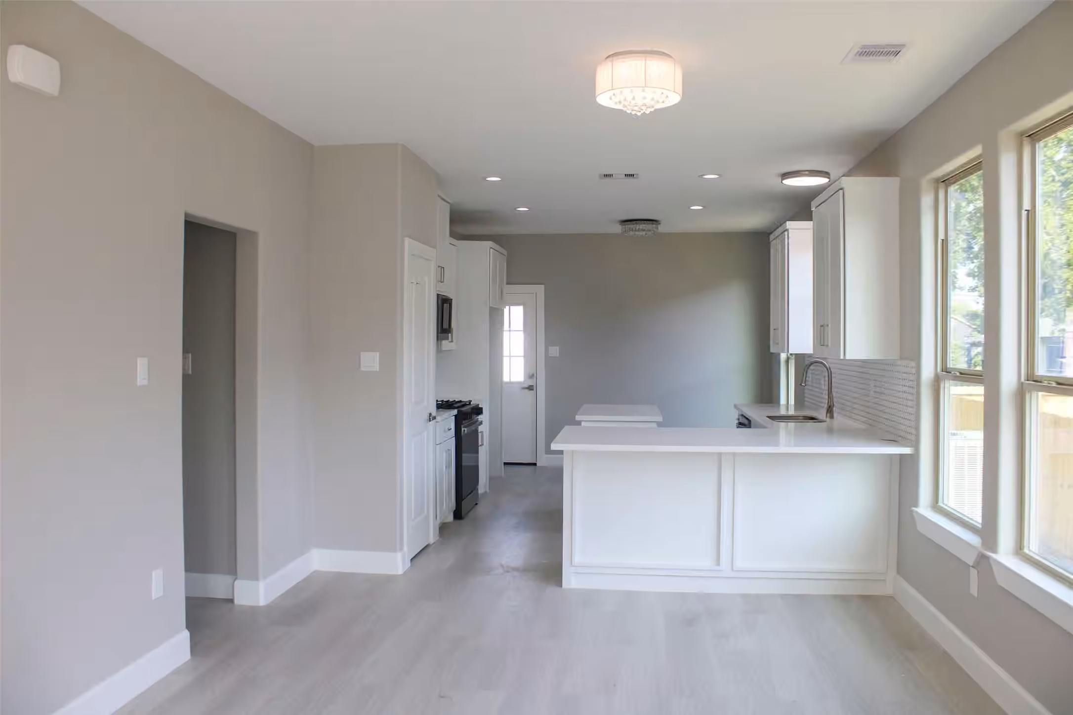 Photo 7 of 4108 Russell Street, Houston, TX