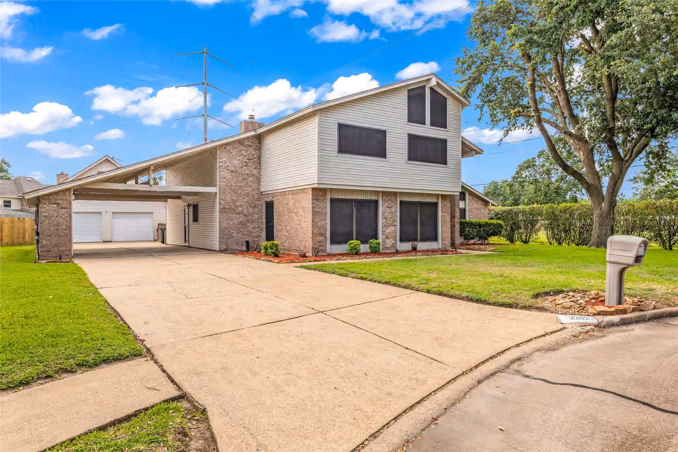 Photo of 2202 Erin Glen Court, Deer Park, TX