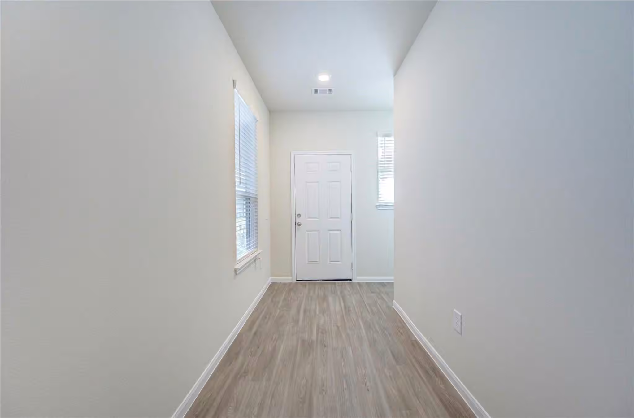 Photo 3 of 6407 Franklin View Lane, Houston, TX