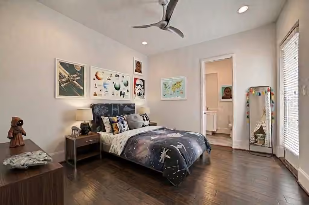 Photo 7 of 1010 Savannah Cedar Lane, Houston, TX