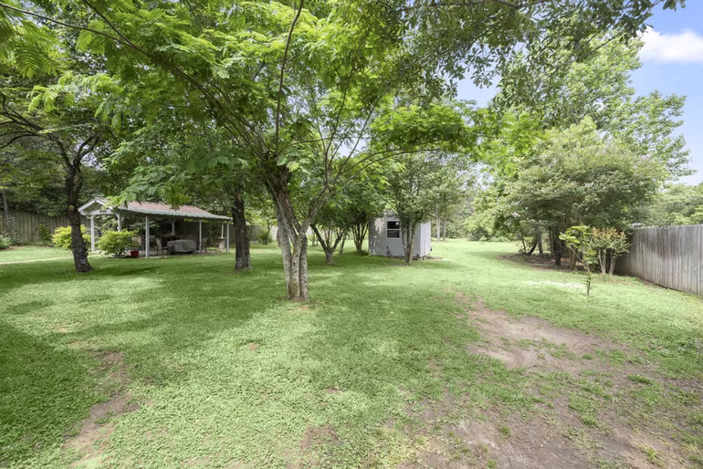 Photo 3 of 10807 Amar Drive, Conroe, TX