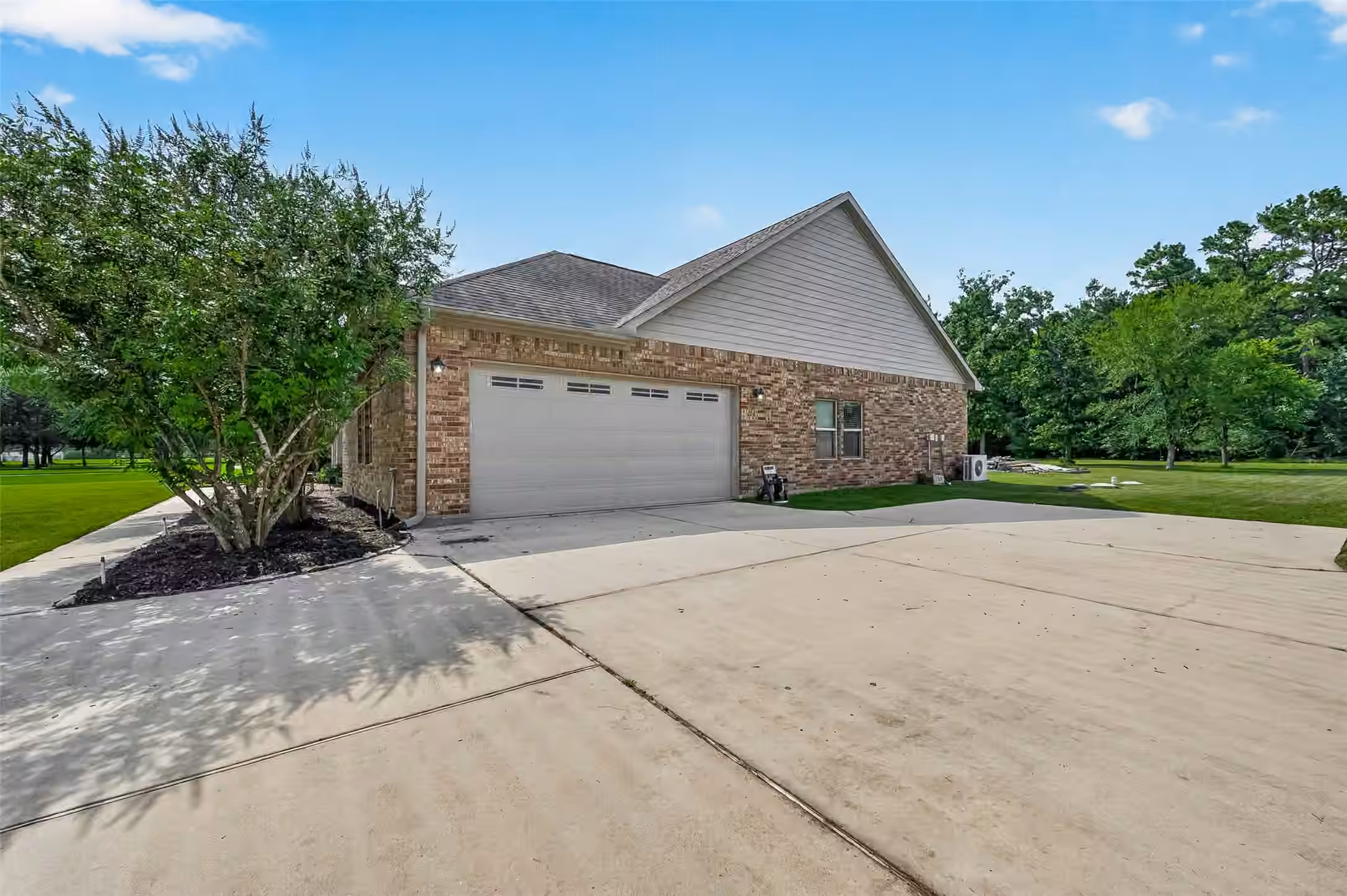 Photo 4 of 15648 Connie Lane, Montgomery, TX
