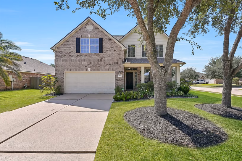 Photo of 1902 Highland Point Court, Pearland, TX 77581