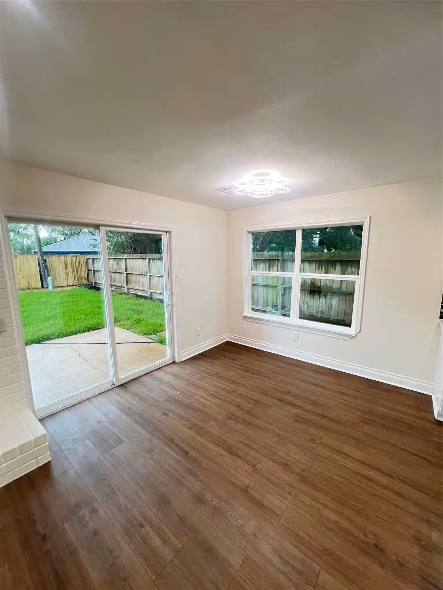 Photo 6 of 5303 Ingomar Way, Houston, TX
