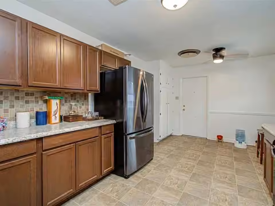 Photo 7 of 1710 W 11th Street, Freeport, TX