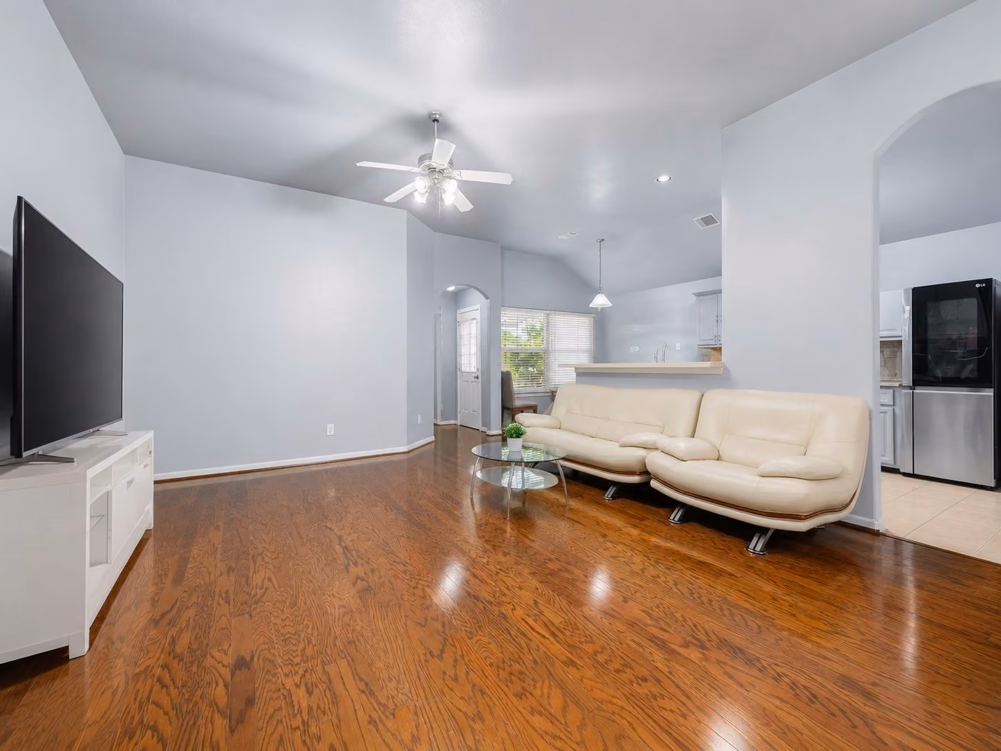 Photo 4 of 9026 Clearwood Landing Boulevard, Houston, TX