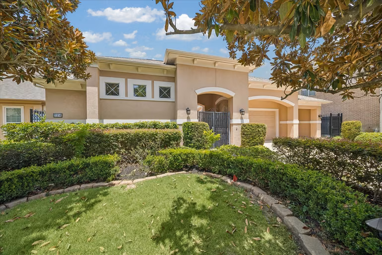 Photo of 11914 Legend Manor Drive, Houston, TX