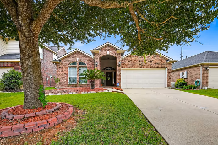 Photo of 215 Little Summer Drive, Rosenberg, TX 77469