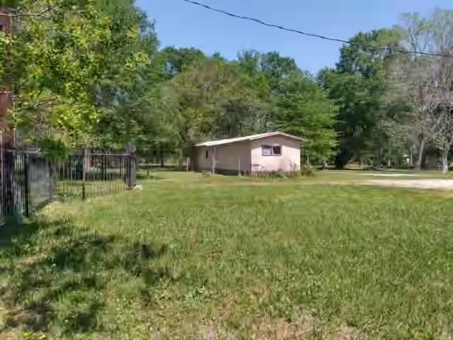 Photo 3 of 14633 Half Circle, Splendora, TX