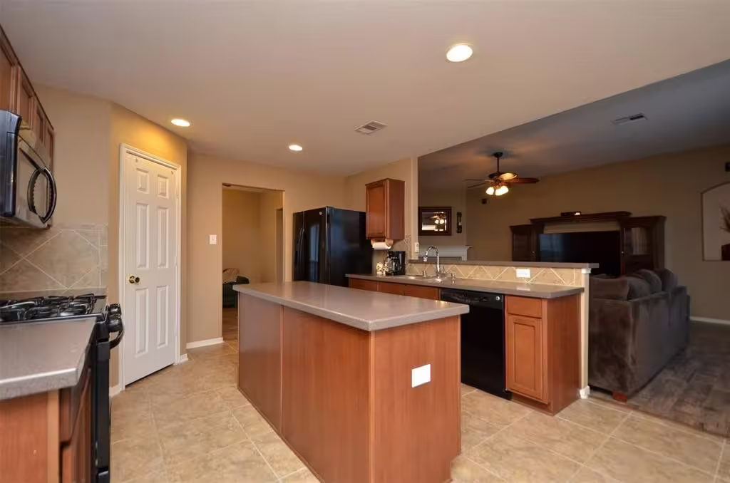 Photo 7 of 4818 Wilderness Glen Court, Katy, TX