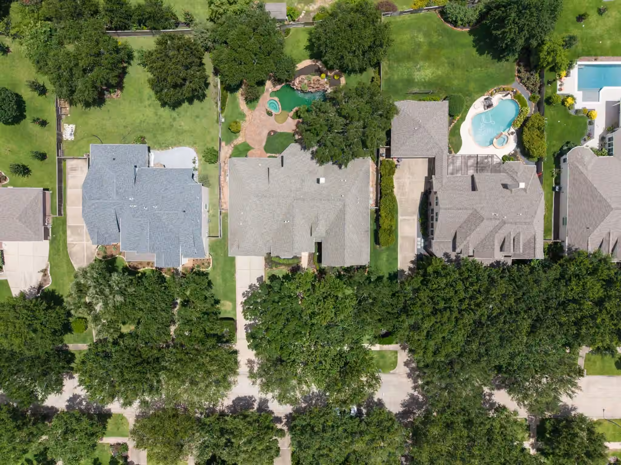 Photo 7 of 830 Lake Grayson Drive, Katy, TX