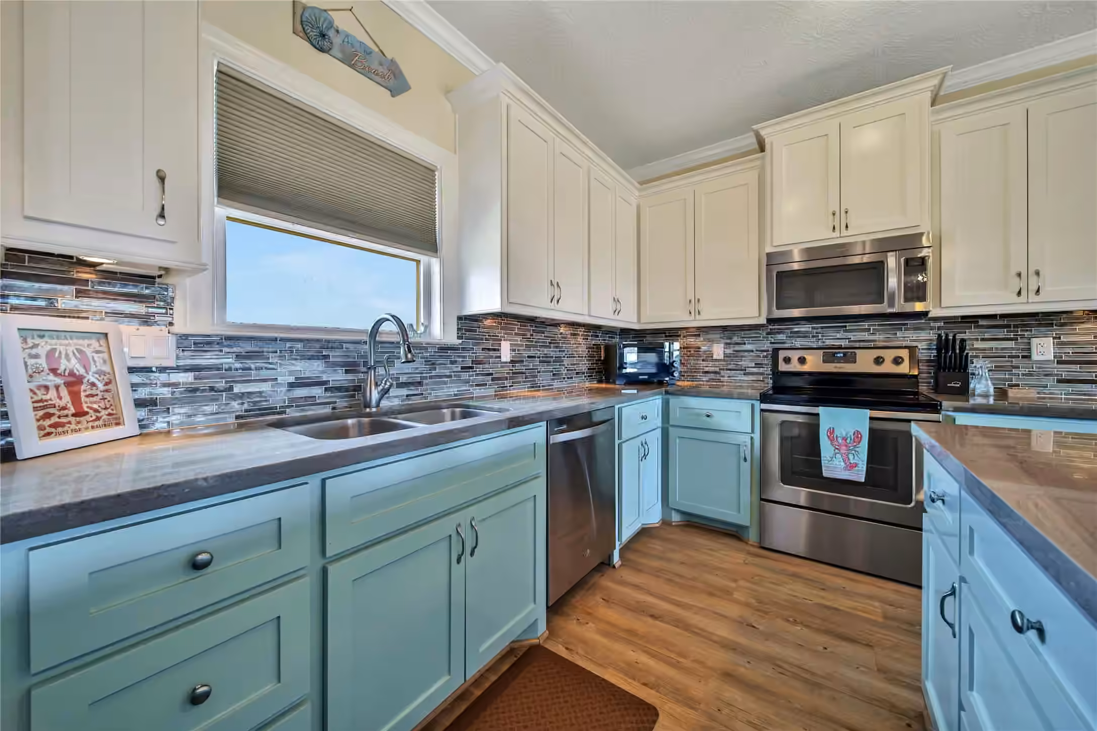 Photo 7 of 2019 Vista Drive, Crystal Beach, TX