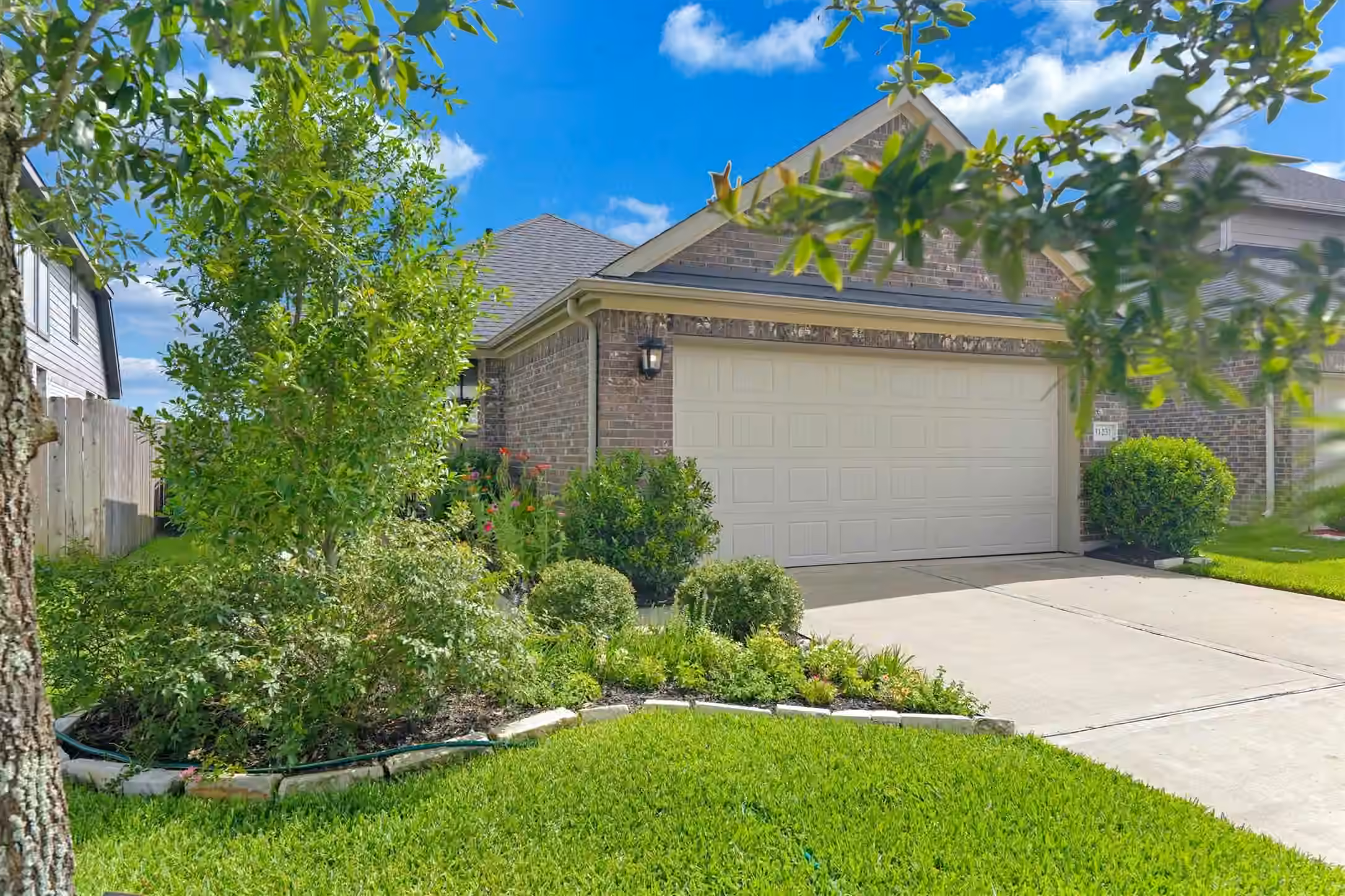 Photo 3 of 31231 Albany Brook Lane, Hockley, TX