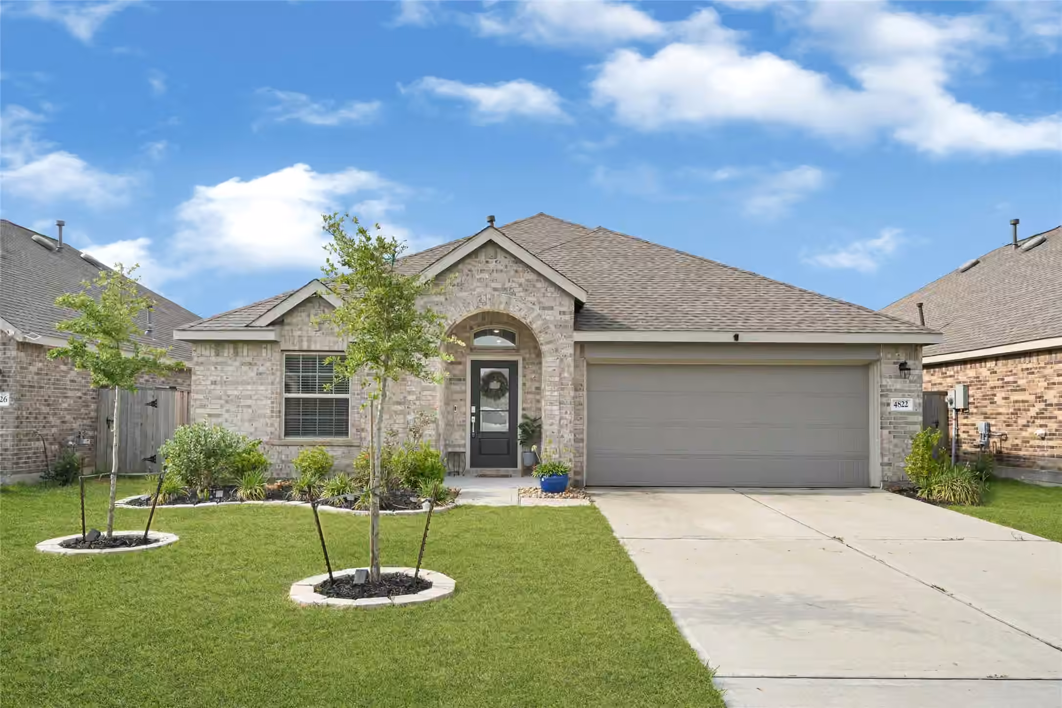 Photo 3 of 4822 Camden Bristol Drive, Baytown, TX