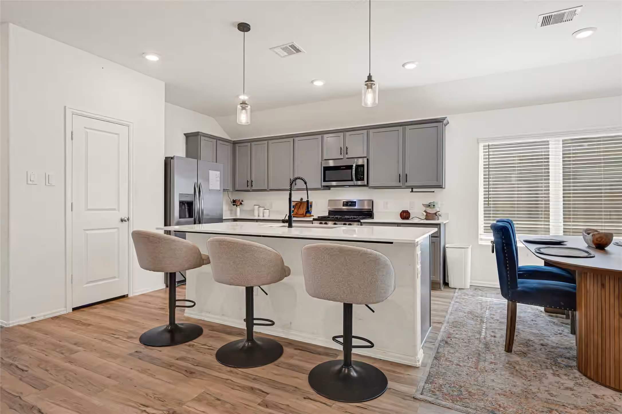Photo 7 of 4822 Camden Bristol Drive, Baytown, TX
