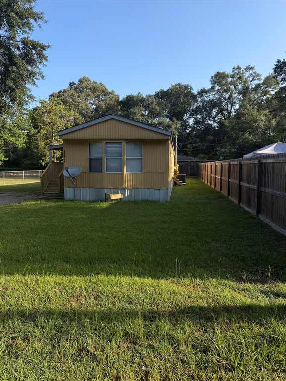 Photo 4 of 113 Rice Street, Cleveland, TX