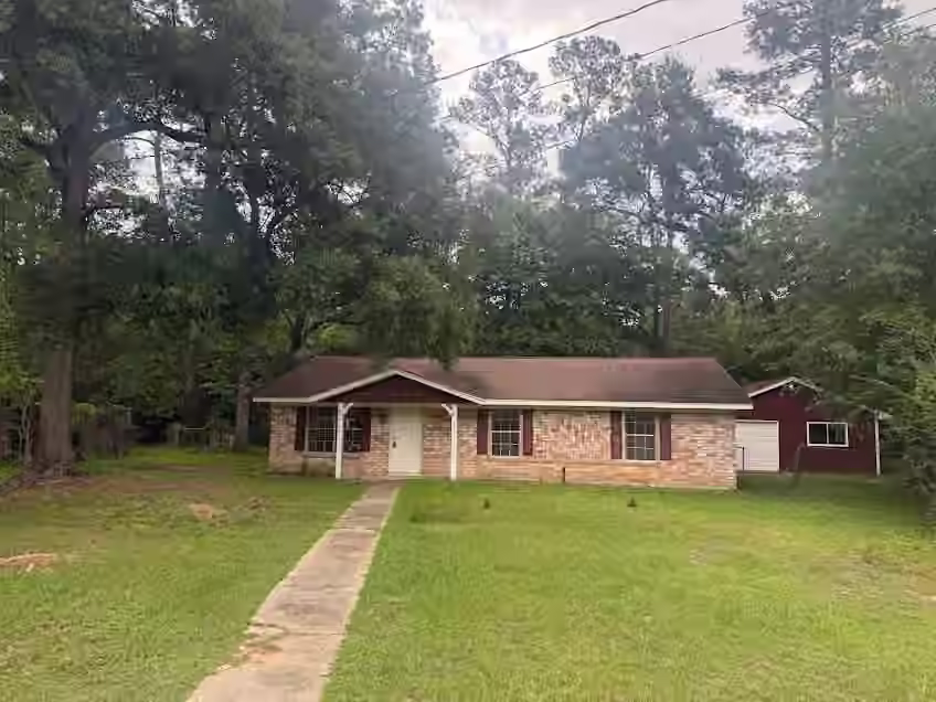 Photo of 1821 Live Oak Drive, Conroe, TX 77301