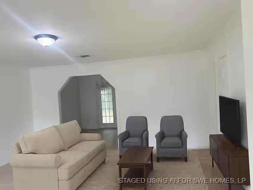 Photo 4 of 1821 Live Oak Drive, Conroe, TX