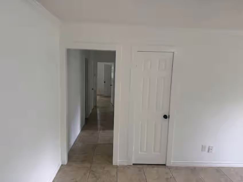 Photo 7 of 1821 Live Oak Drive, Conroe, TX