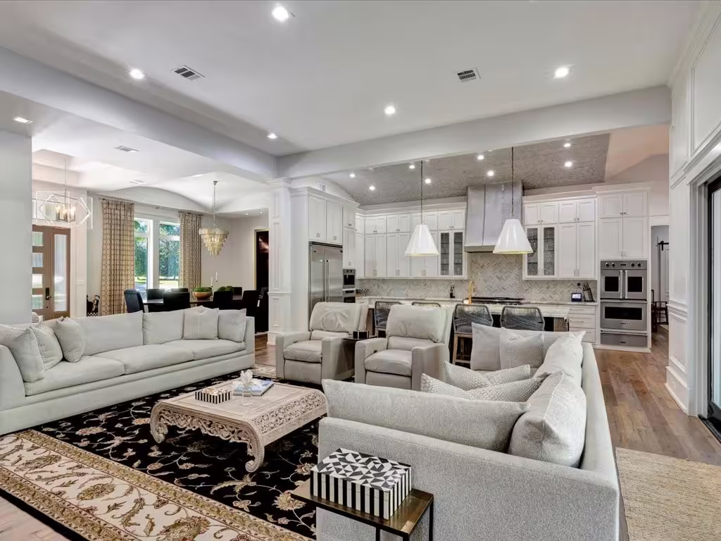Photo 7 of 400 Hillcrest Drive, Richmond, TX