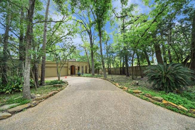 Photo of 24 Bayou Shadows Street, Houston, TX 77024