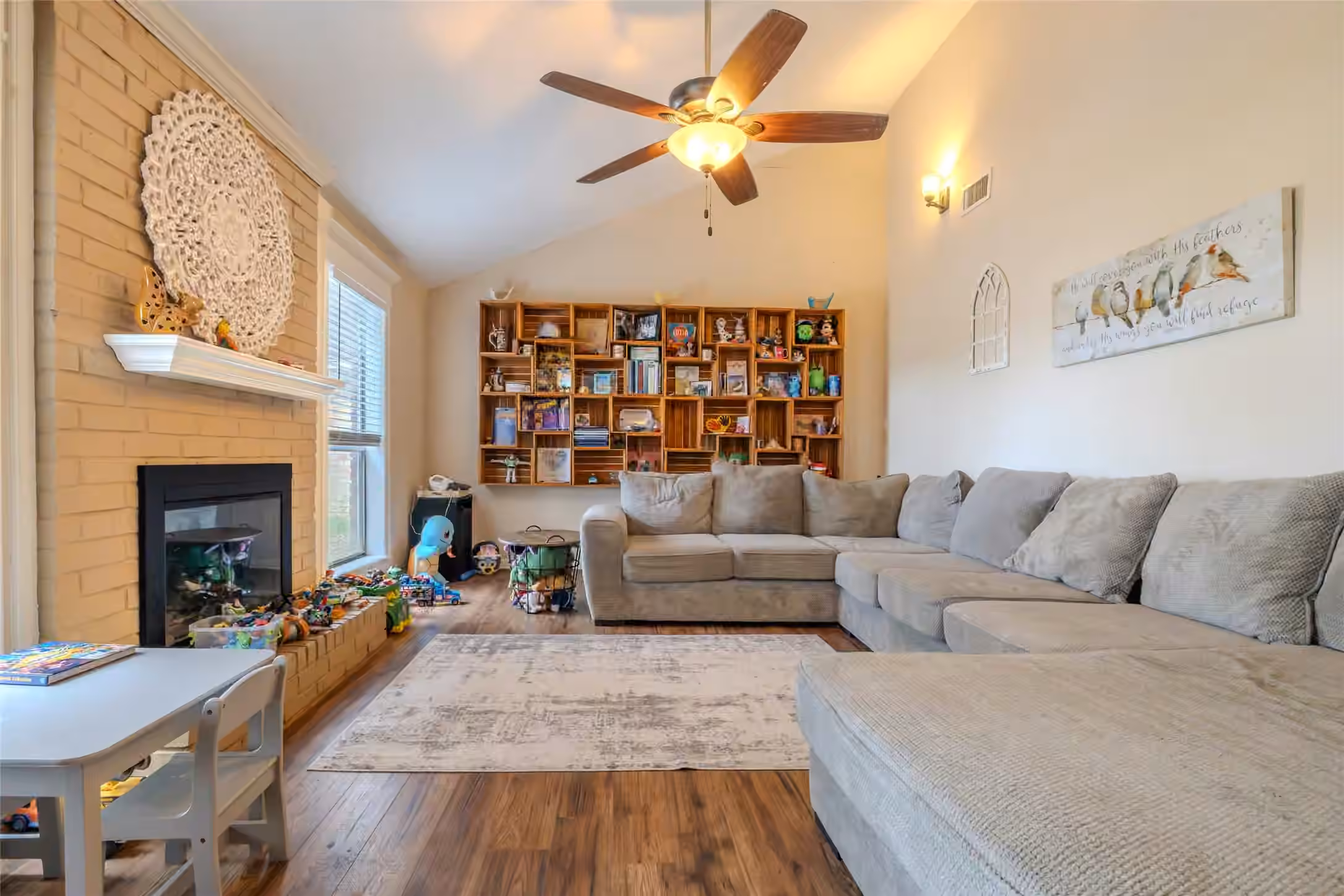 Photo 3 of 625 S Remington Drive, Angleton, TX
