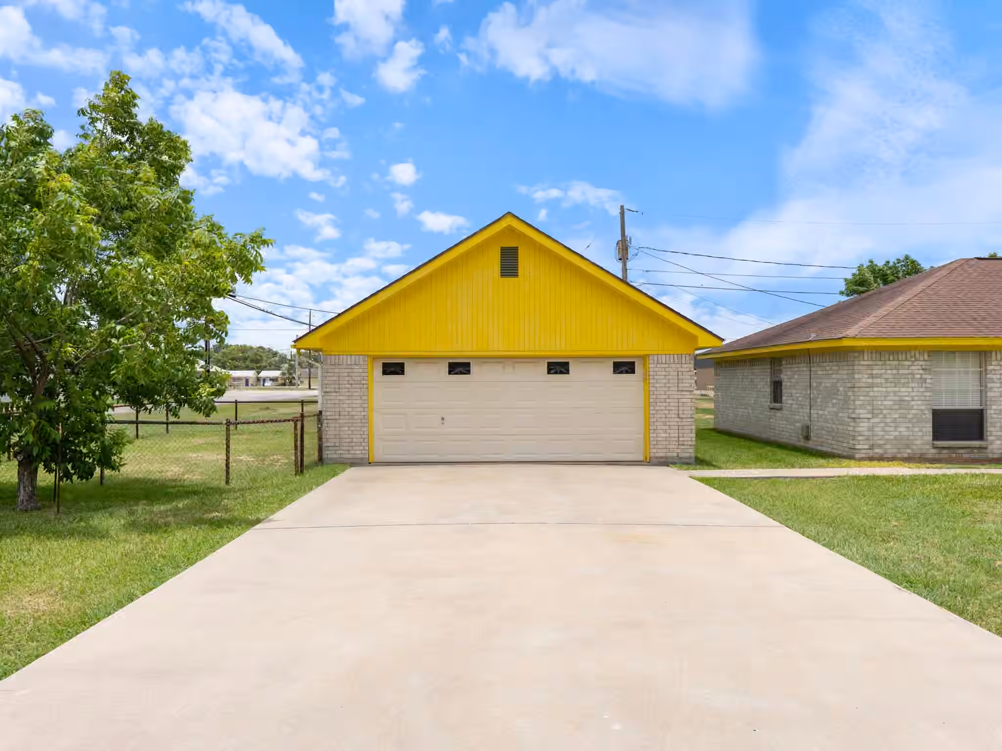 Photo 4 of 314 Rorem Avenue, Palacios, TX