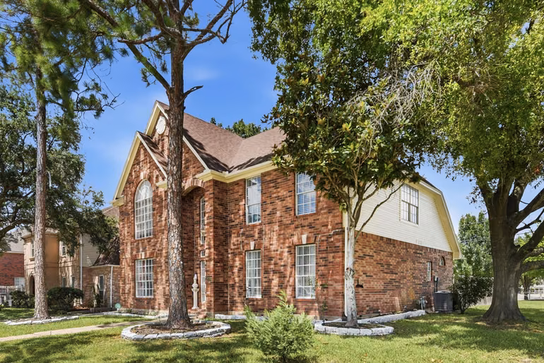 Photo 3 of 3439 Ashlock Drive, Houston, TX