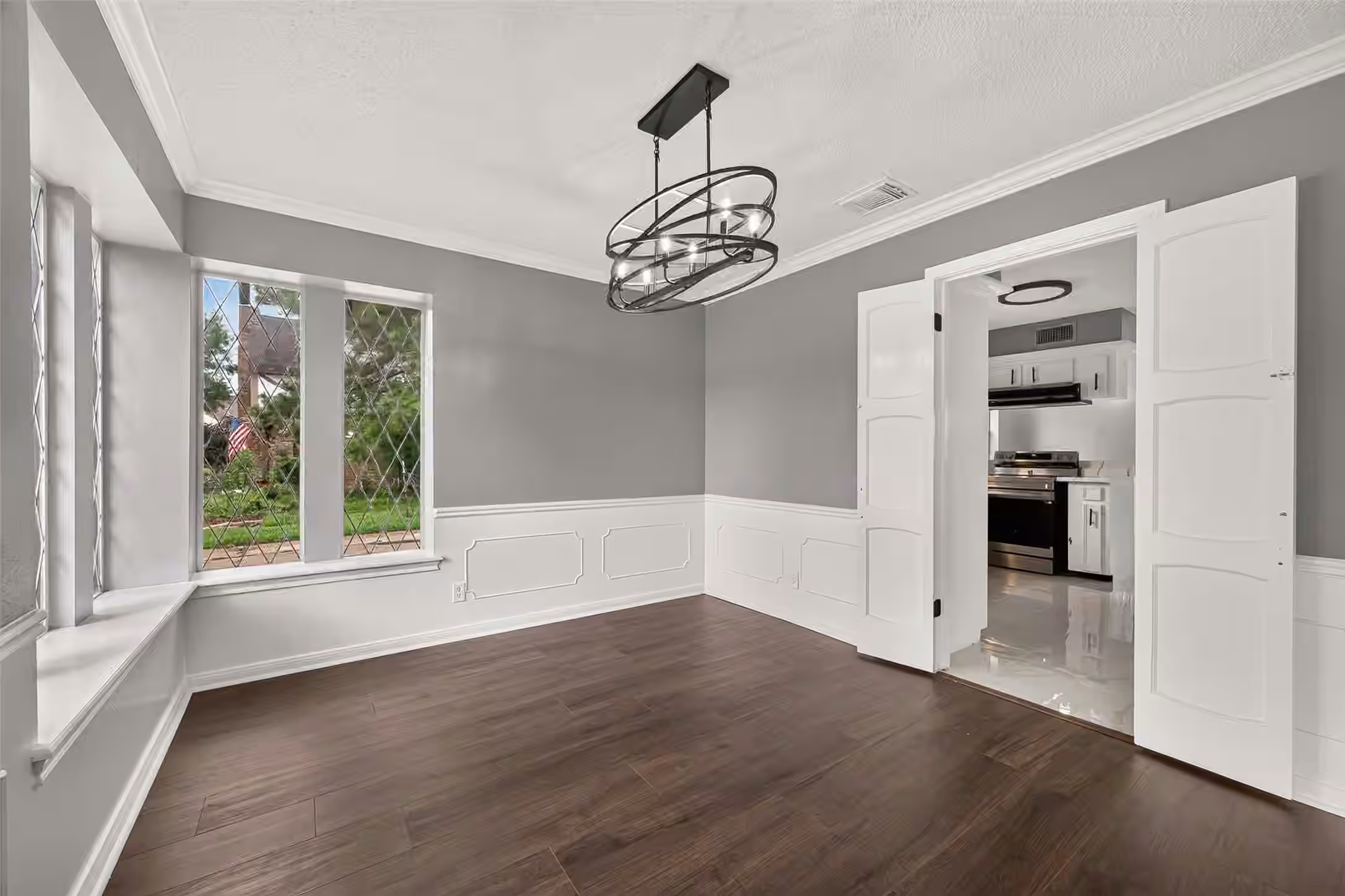 Photo 4 of 3922 Highpines Drive, Houston, TX