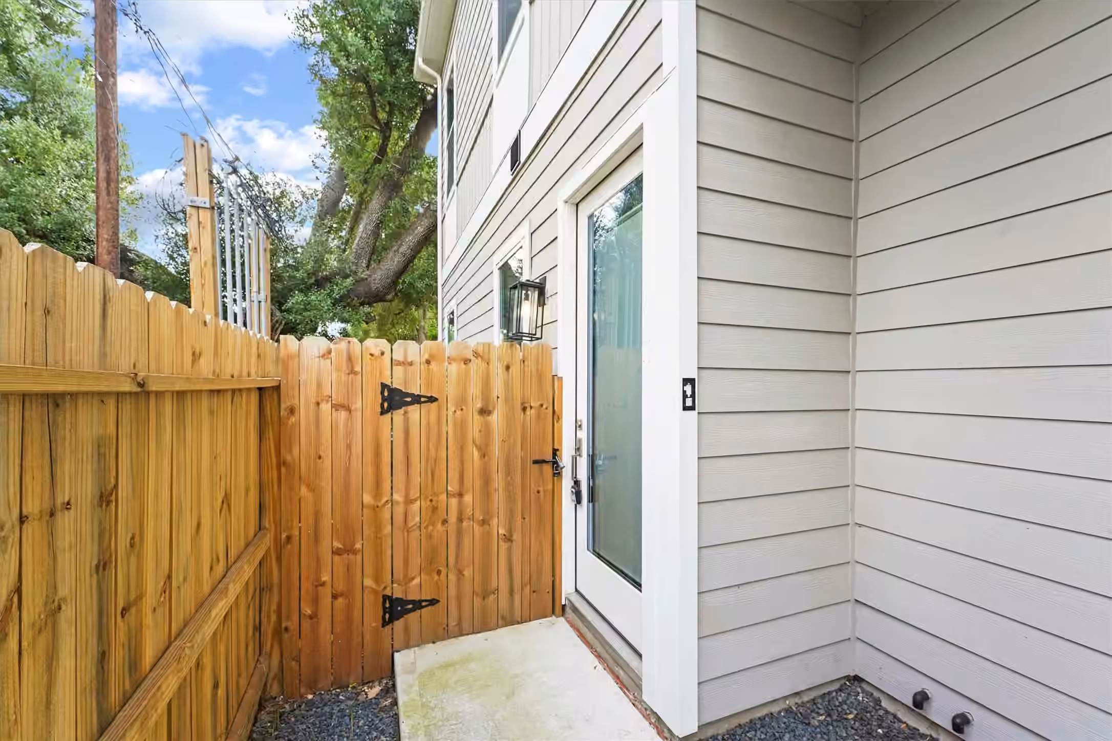 Photo 2 of 5620 Madison Street, Houston, TX