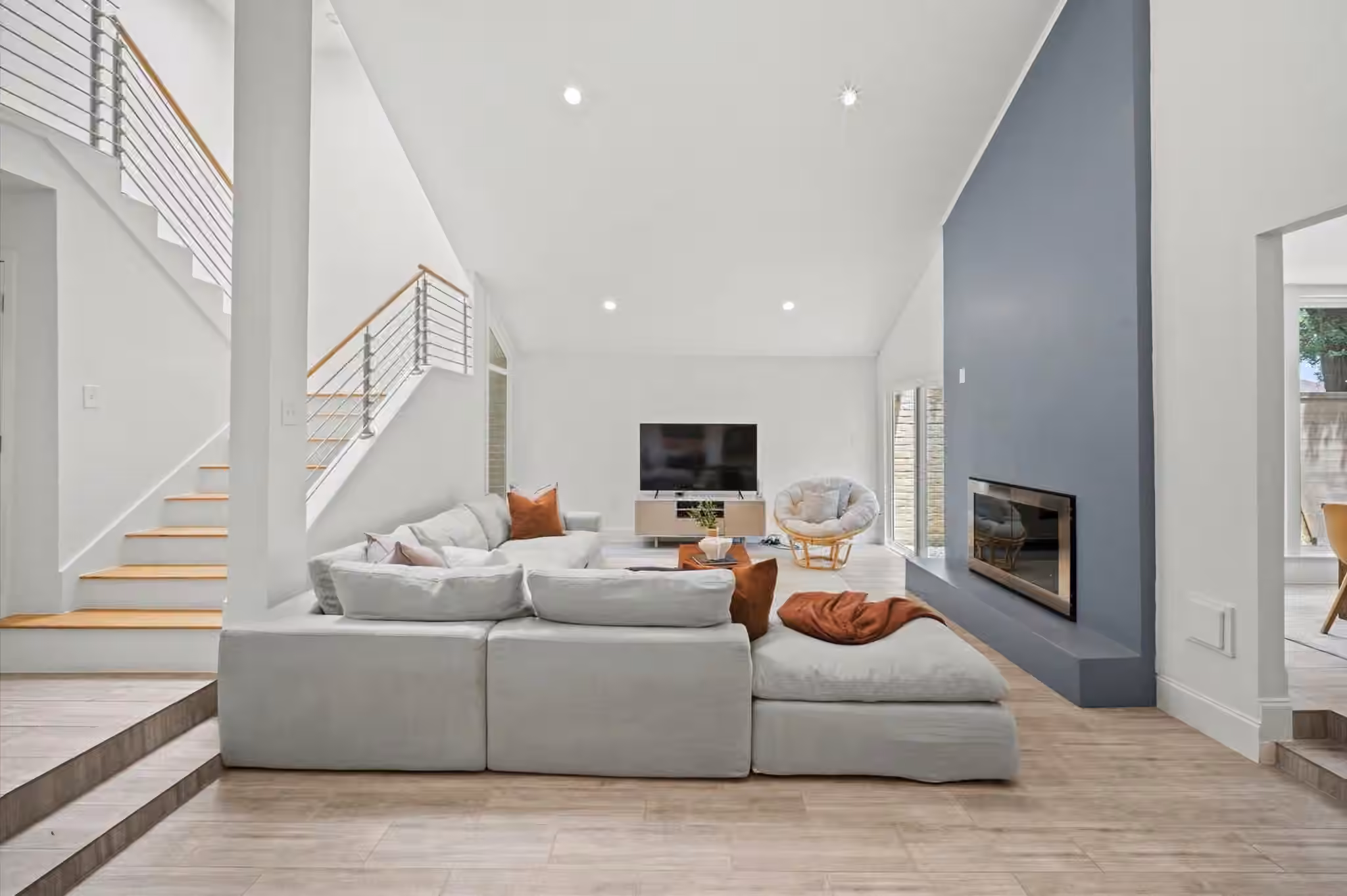 Photo 2 of 15573 Memorial Drive, Houston, TX