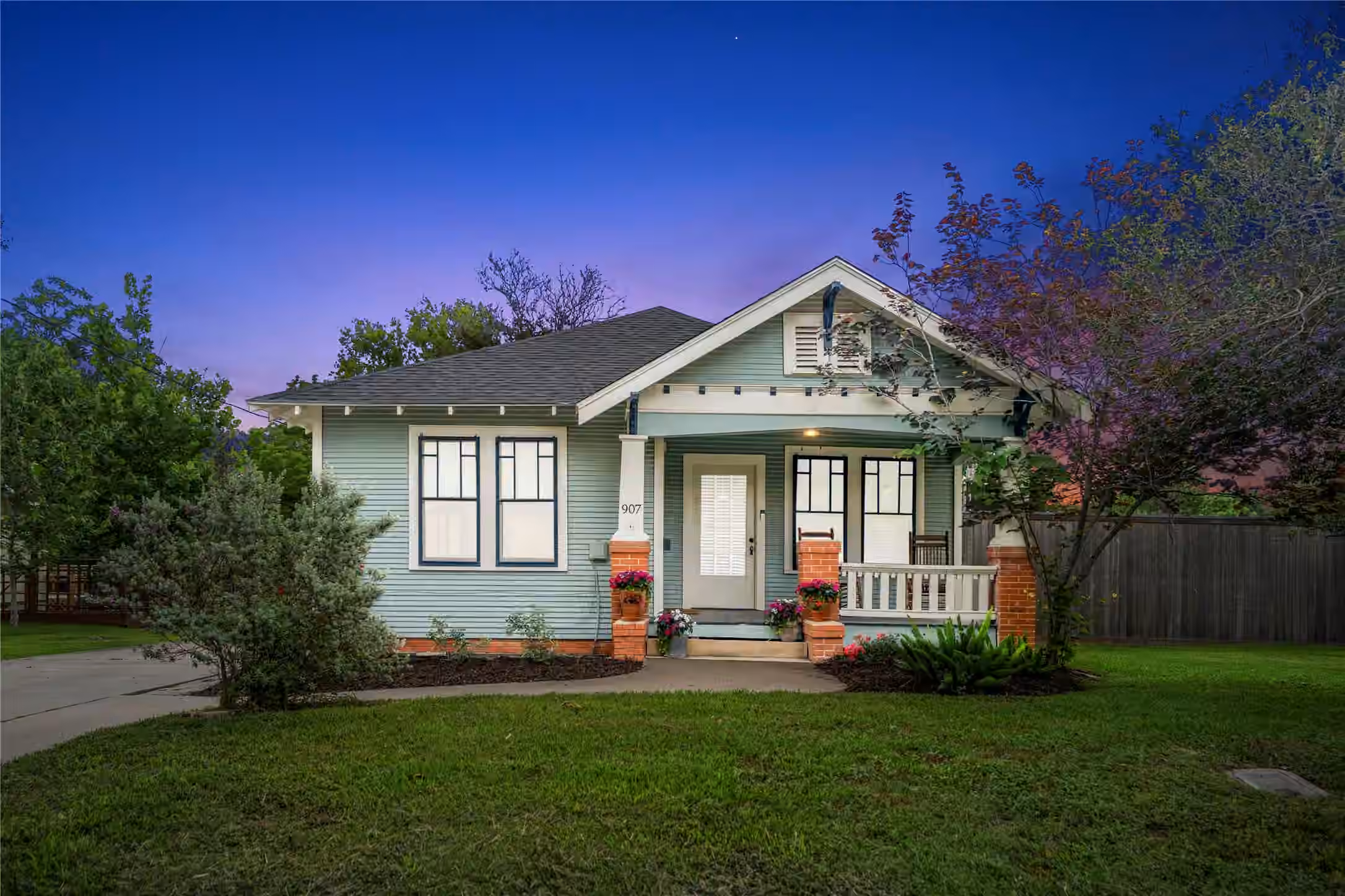 Photo 2 of 907 Clinton Street, Brenham, TX