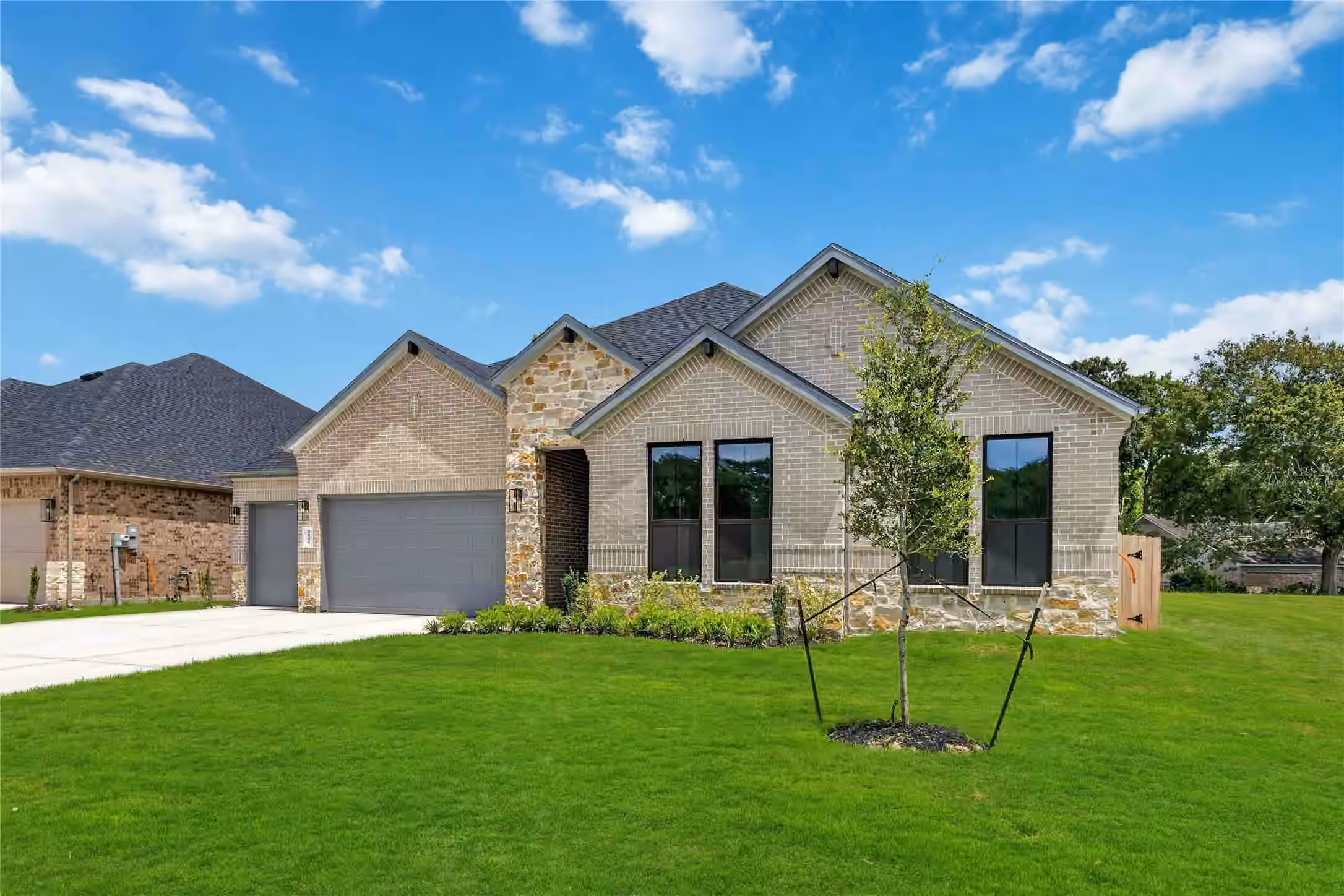 Photo 5 of 2505 Barton Creek Trail Dr, Friendswood, TX