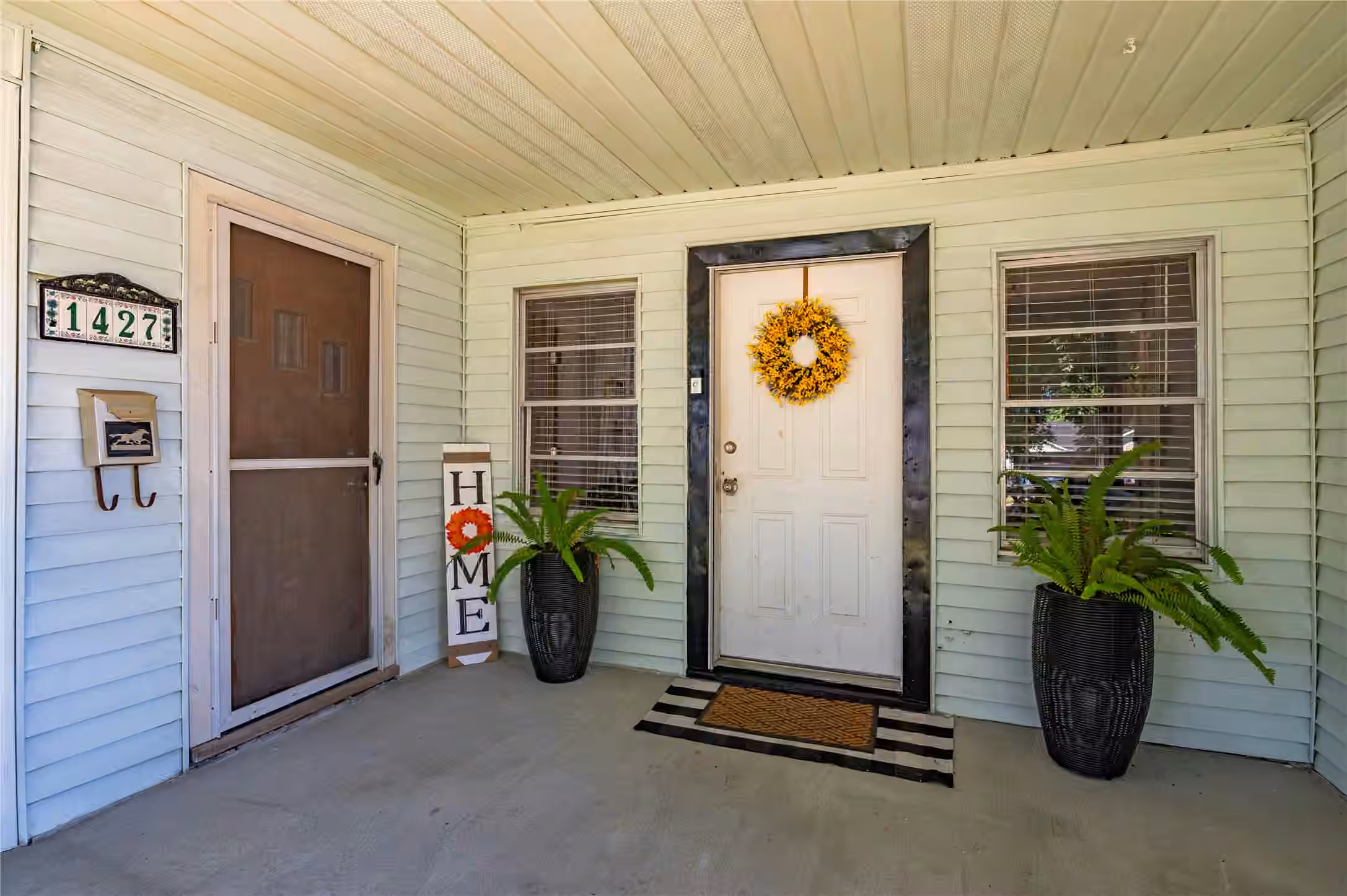 Photo 2 of 1427 Hankamer Street, Pasadena, TX