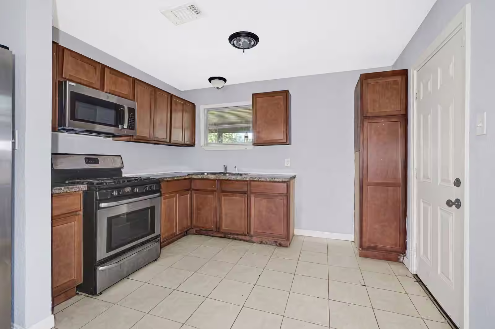 Photo 7 of 3910 Ward Street, Houston, TX