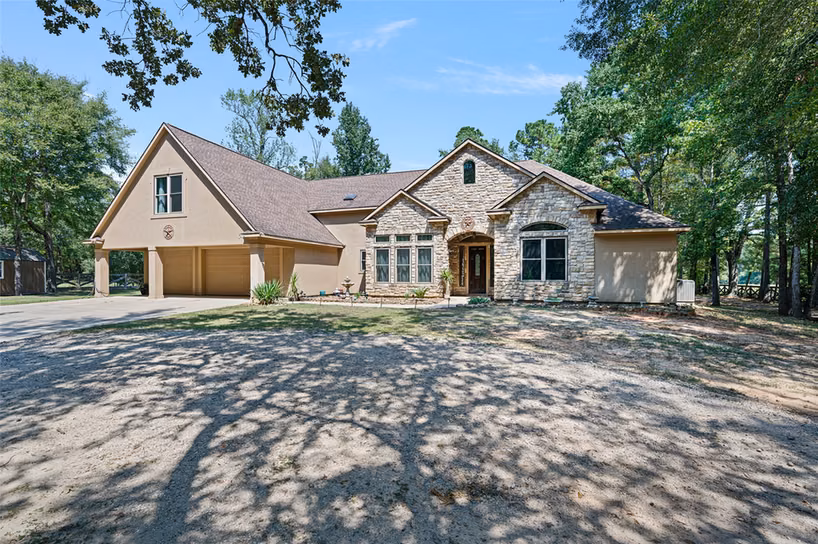 Photo 5 of 16620 Rabon Chapel Road, Montgomery, TX