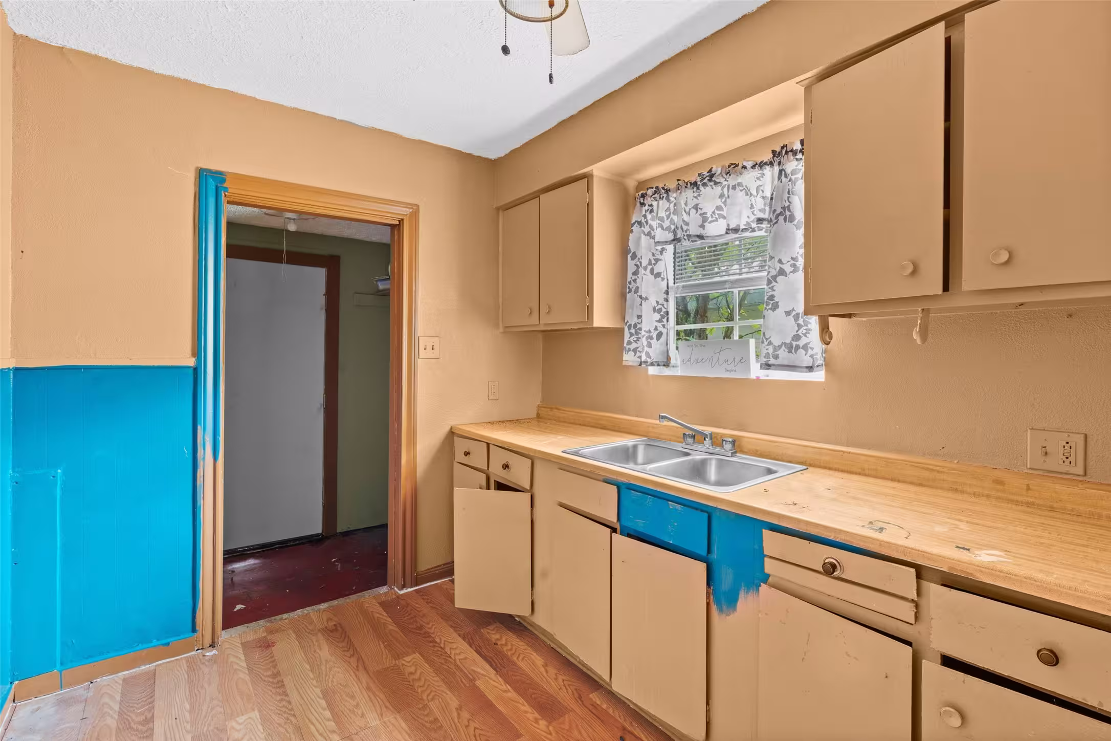 Photo 4 of 213 Olive Avenue, Pasadena, TX
