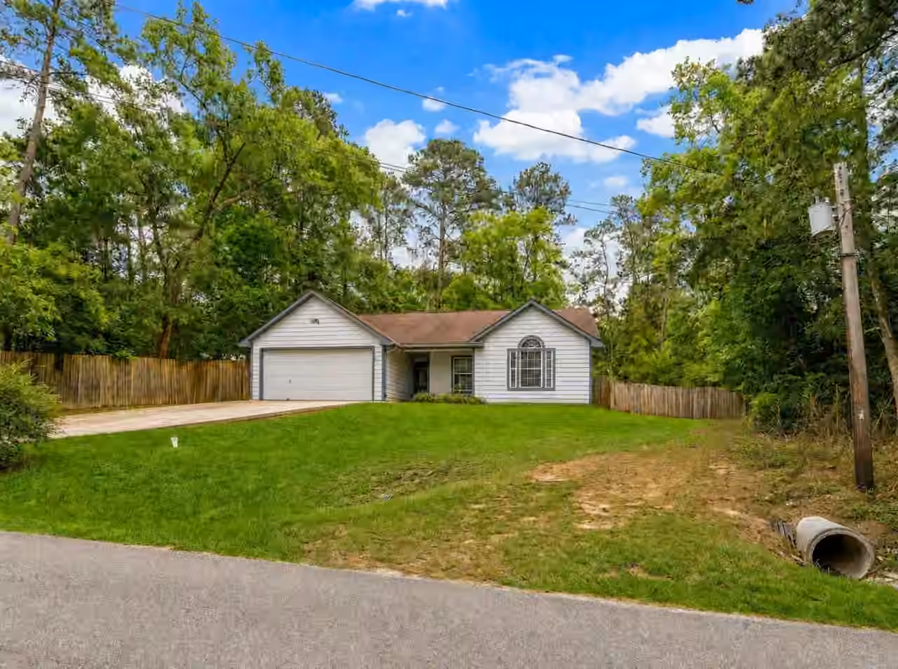 Photo 4 of 10344 Royal Damon Drive, Conroe, TX