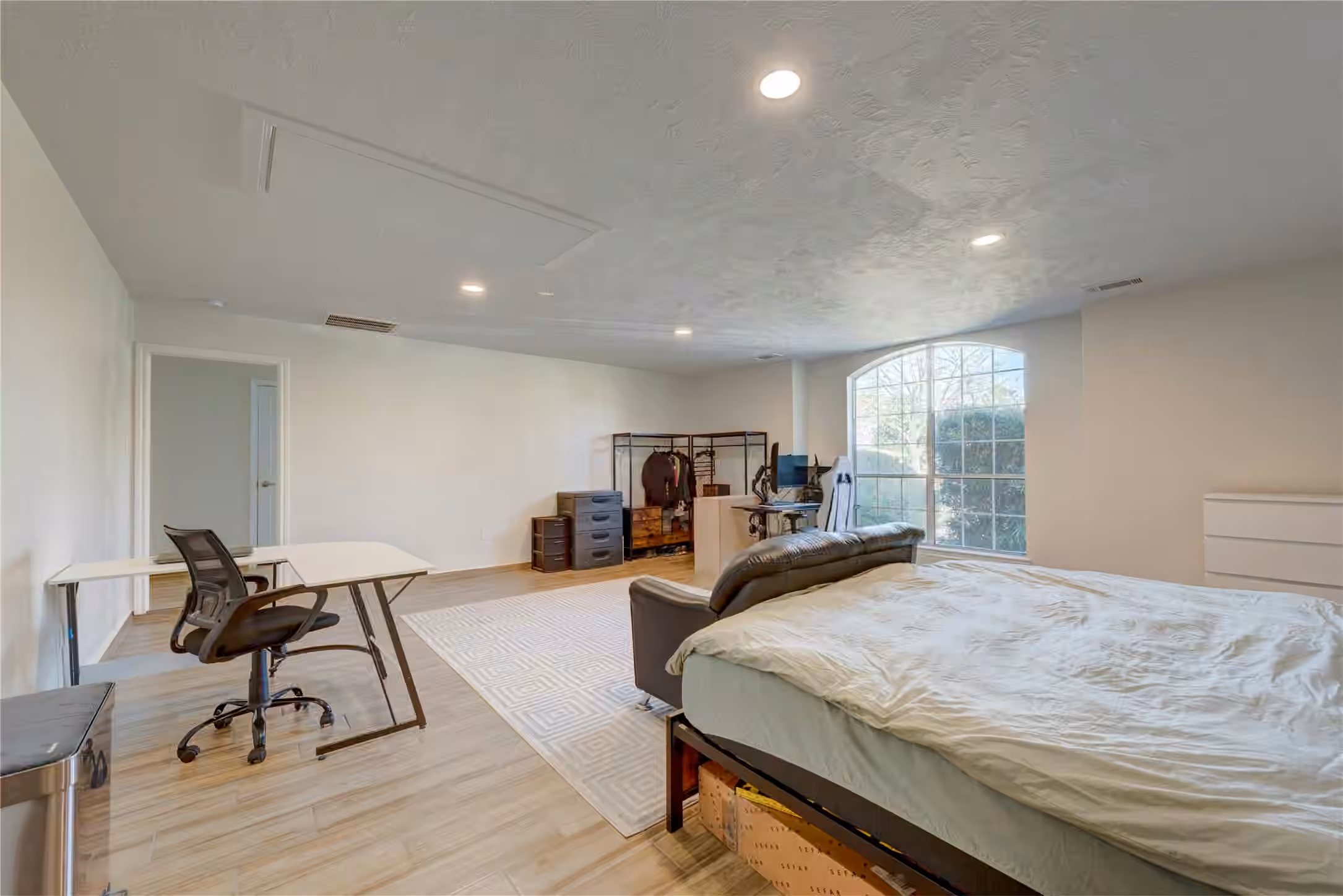 Photo 5 of 2742 Westchester Circle, Pearland, TX