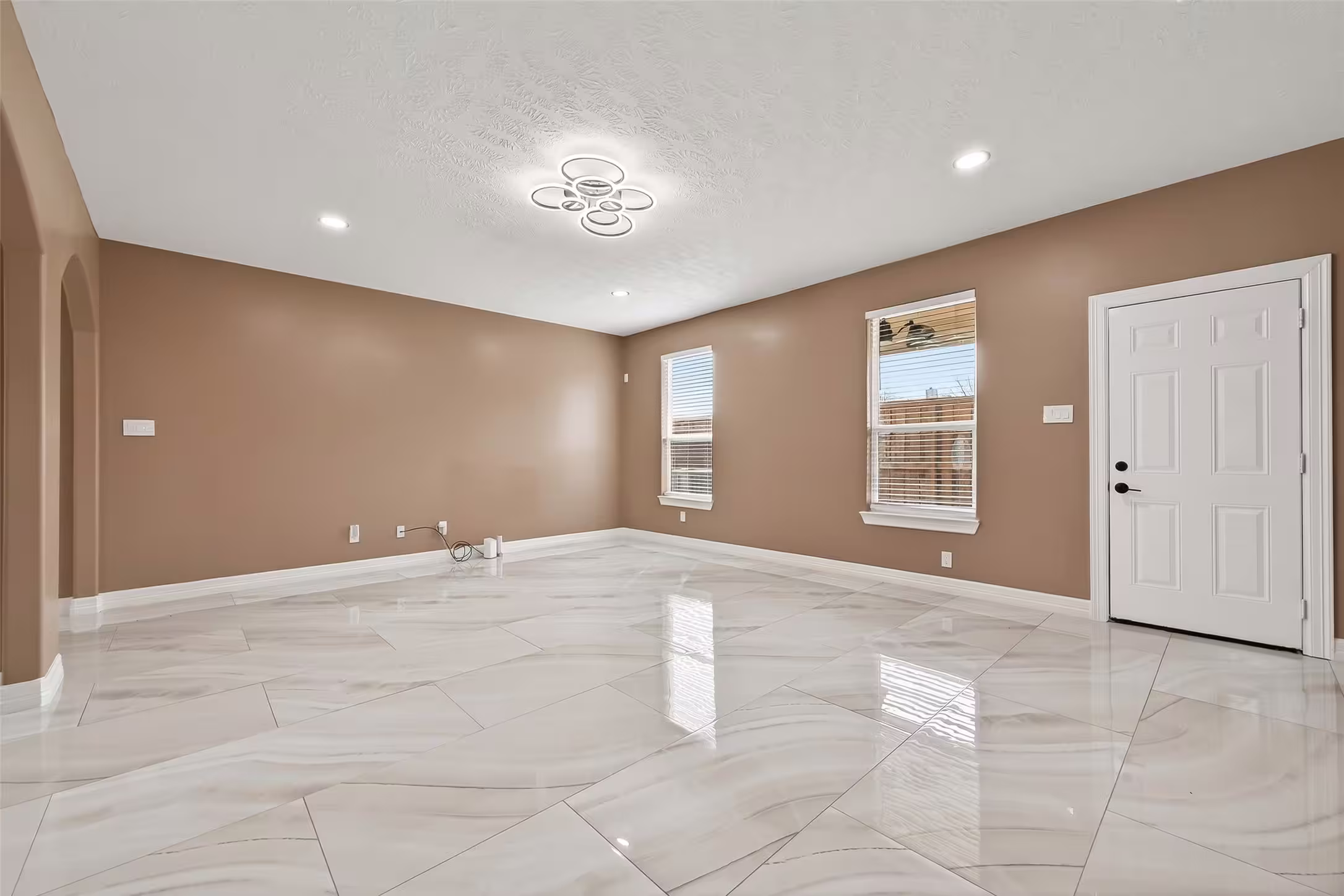 Photo 7 of 11021 Panther Court, Houston, TX