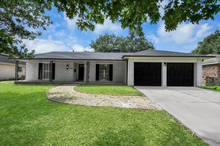 Photo of 11618 Hillcroft Avenue, Houston, TX 77035