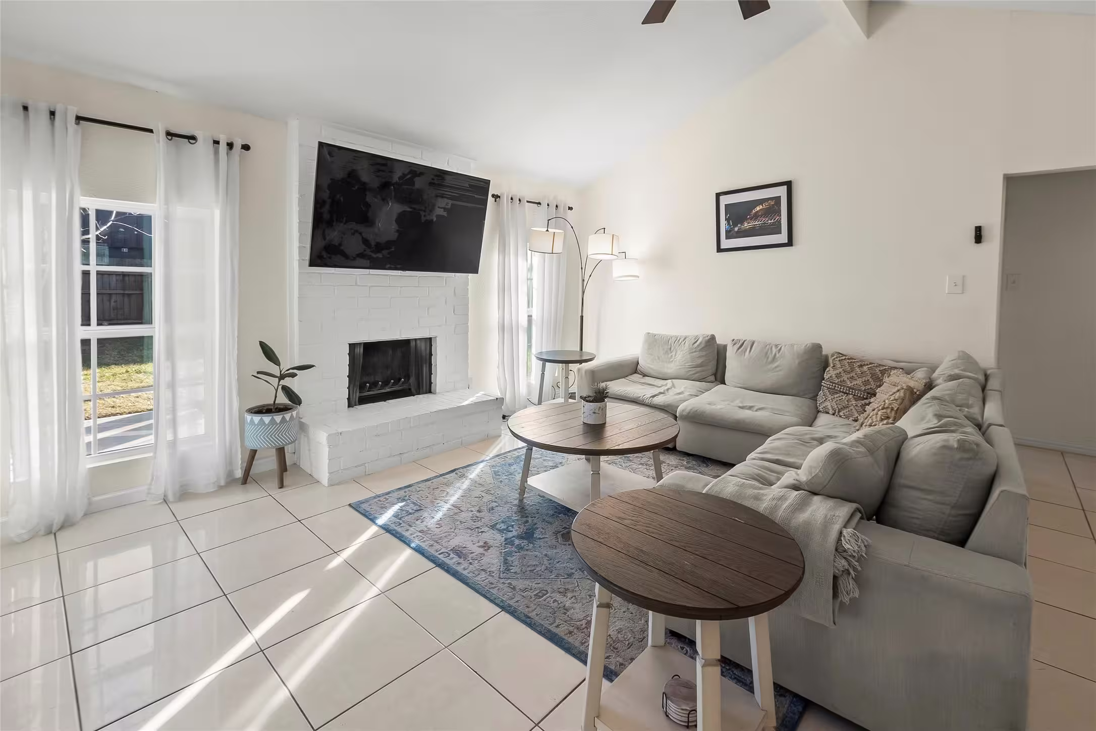 Photo 2 of 11007 White Oak Bend Drive, Houston, TX