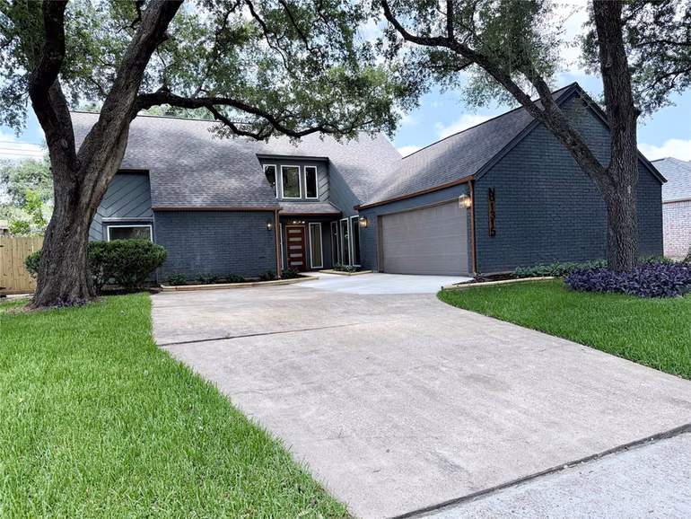 Photo of 1315 Warwickshire Drive, Houston, TX 77077