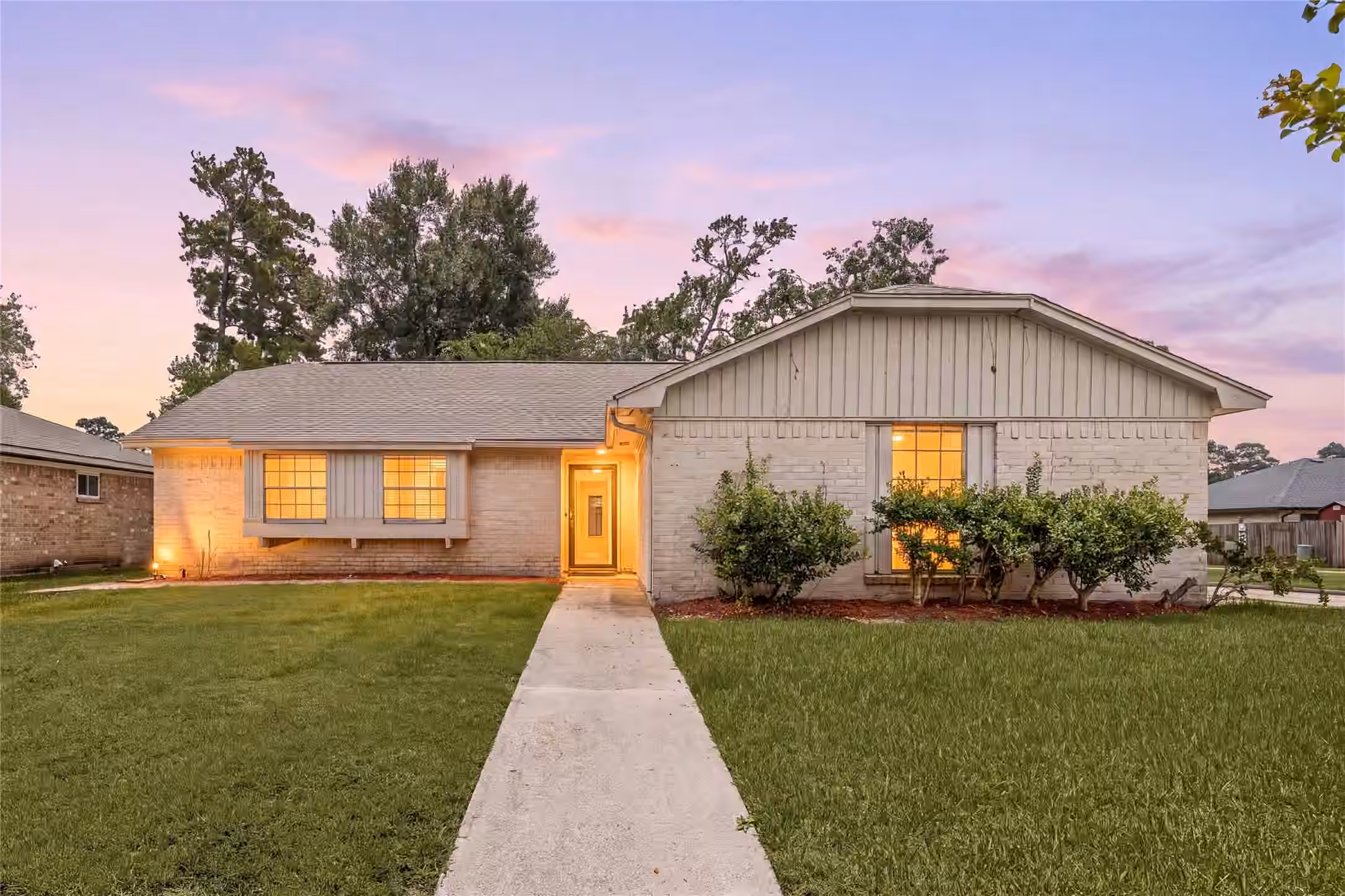 Photo of 6602 Fallengate Drive, Spring, TX