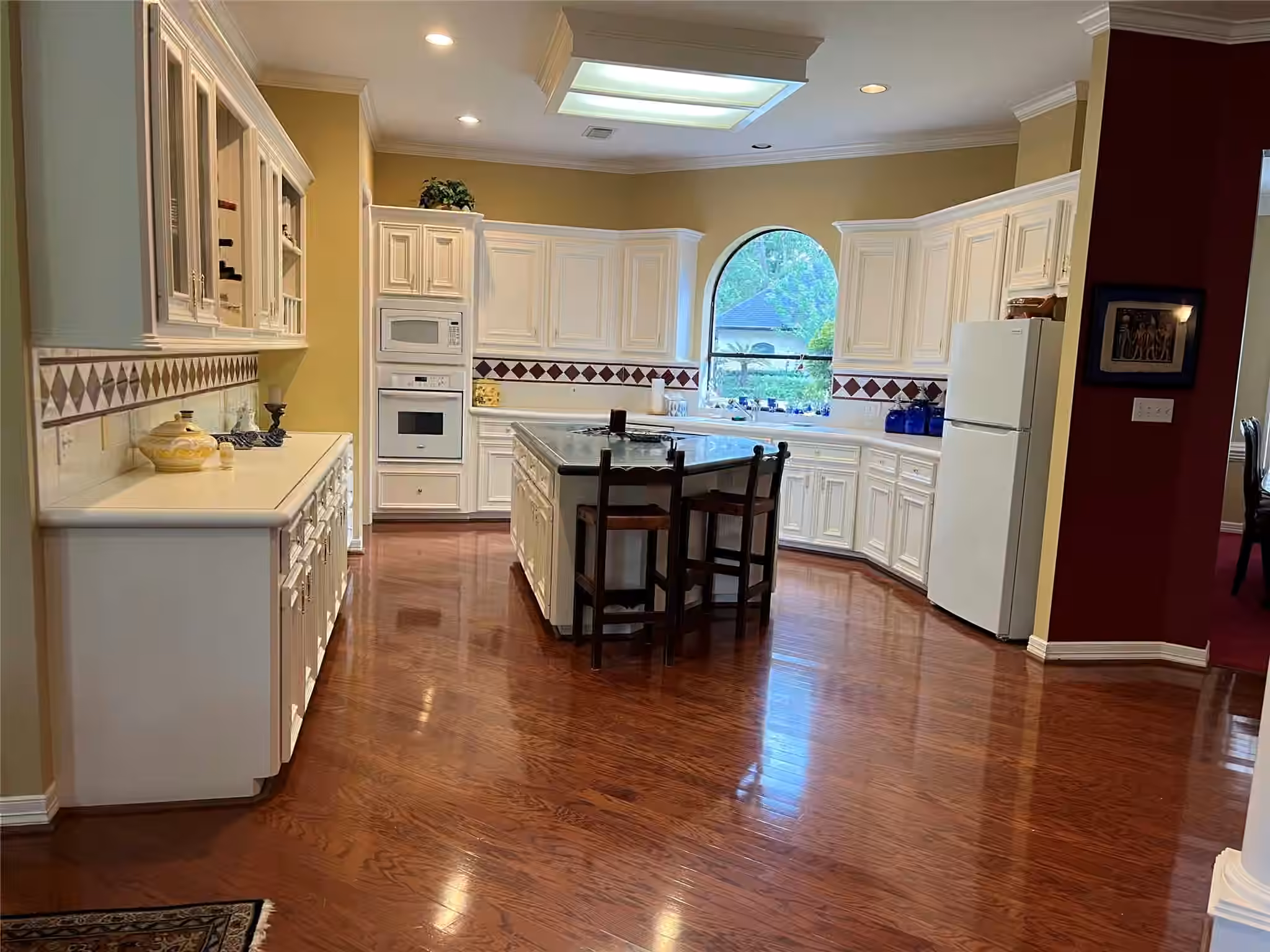 Photo 6 of 24602 W Kingscrest Circle, Spring, TX