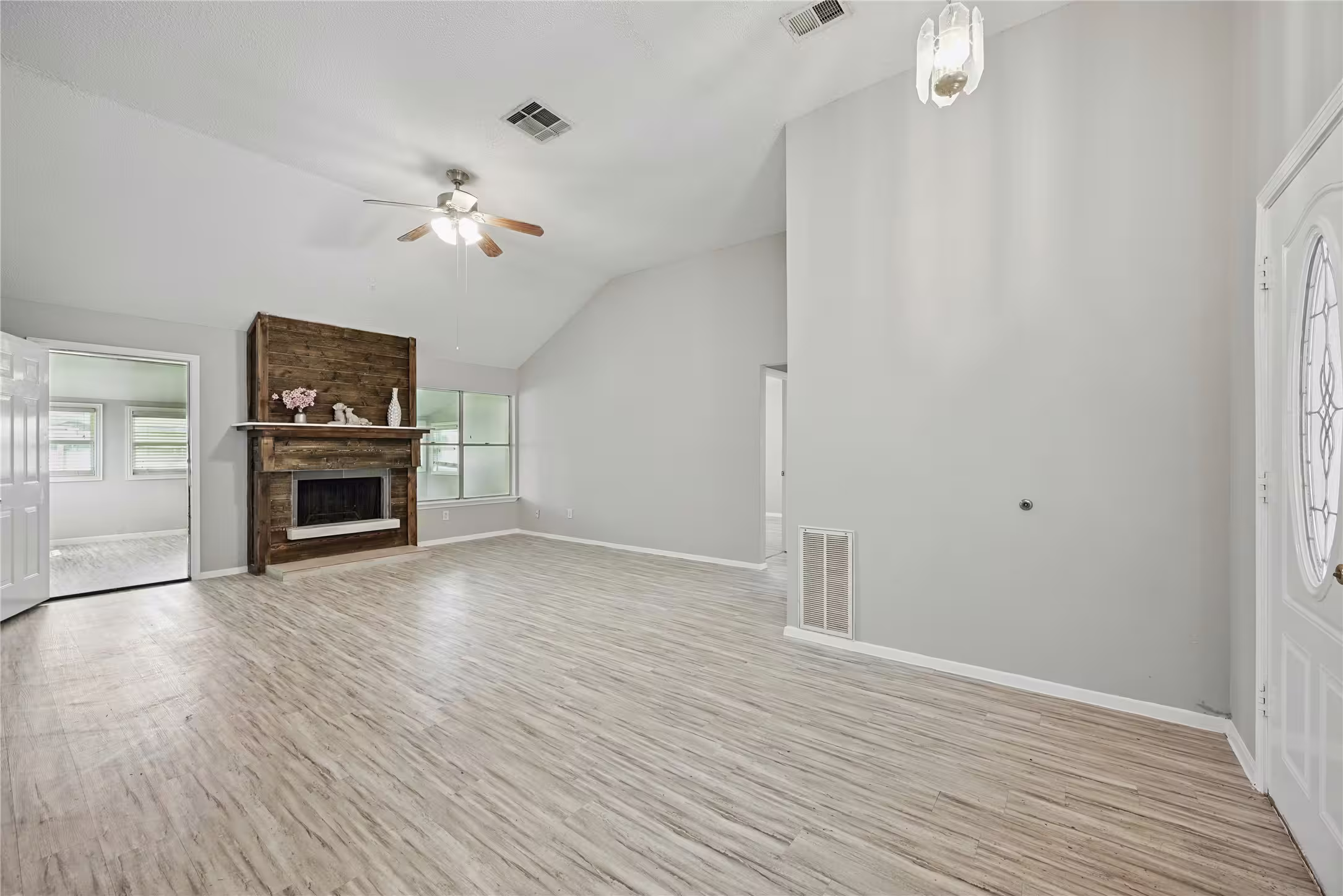 Photo 5 of 21014 Western Valley Drive, Katy, TX